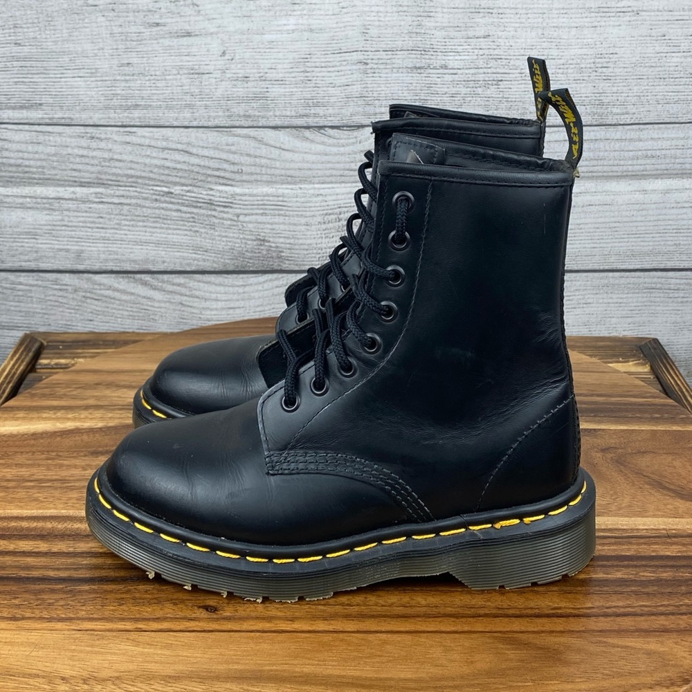 Dr. Martens 1460 Vintage Made in England Black Leather Lace Up Boot UK 2 US 4